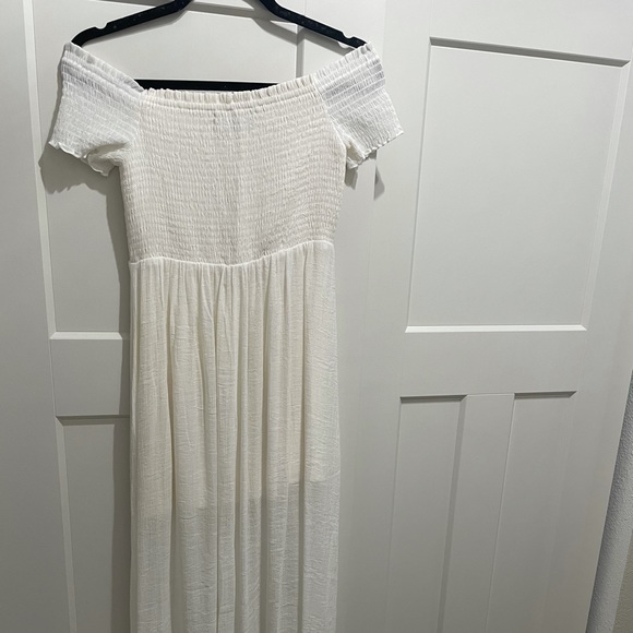 Boutique Off the Shoulder White Maxi Dress Aakaa Brand Womens Small - Picture 6 of 7